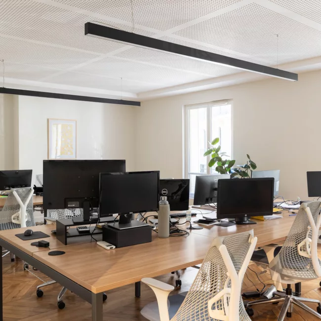 bureaux-rue-argenteuil-pyramde-r1-reflex-6