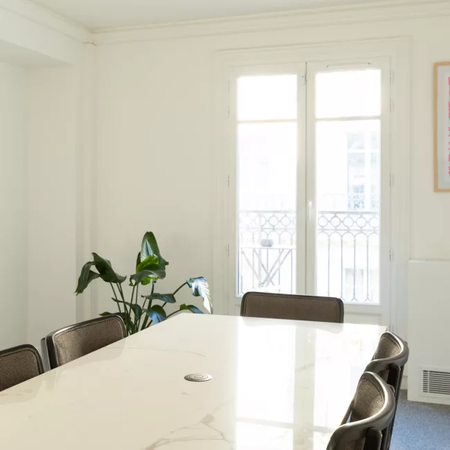 bureaux-rue-argenteuil-pyramde-r5-reflex-3